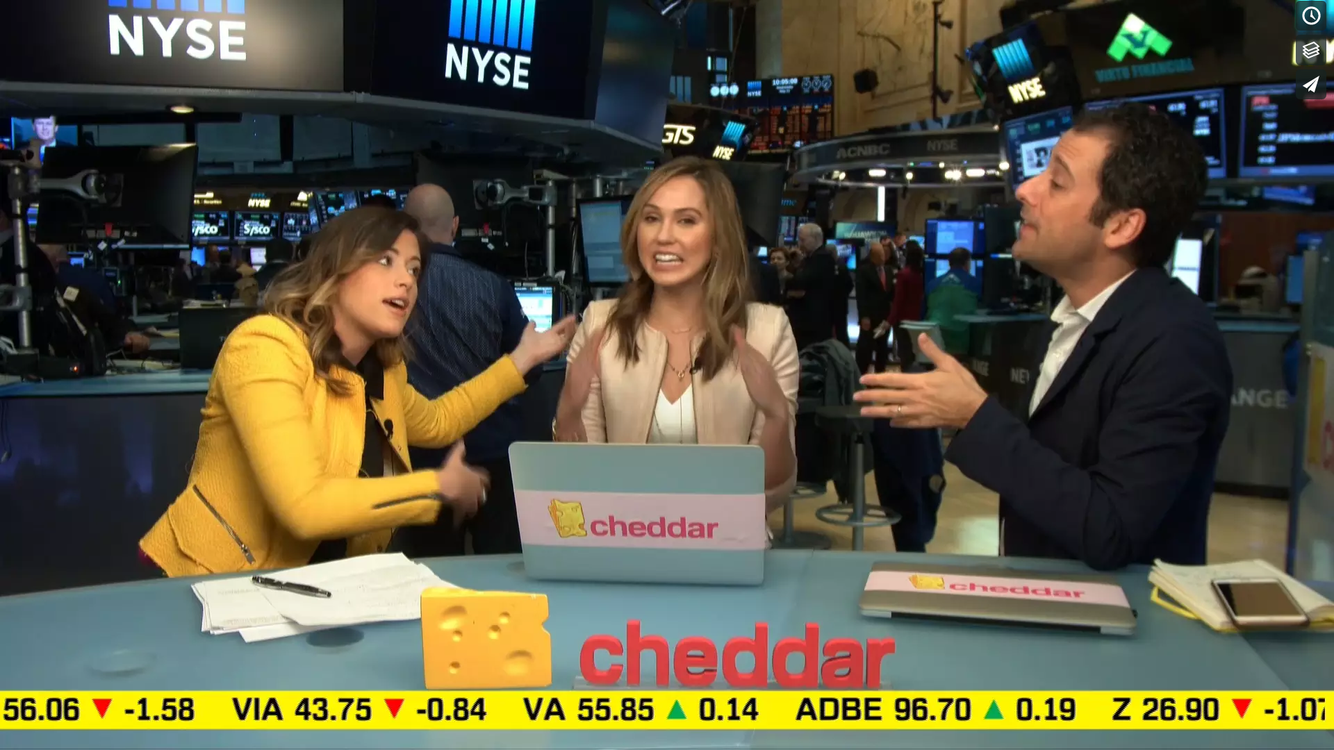 HollywoodLife’s Chloe Melas: Drake’s ‘Views’ is Crushing It