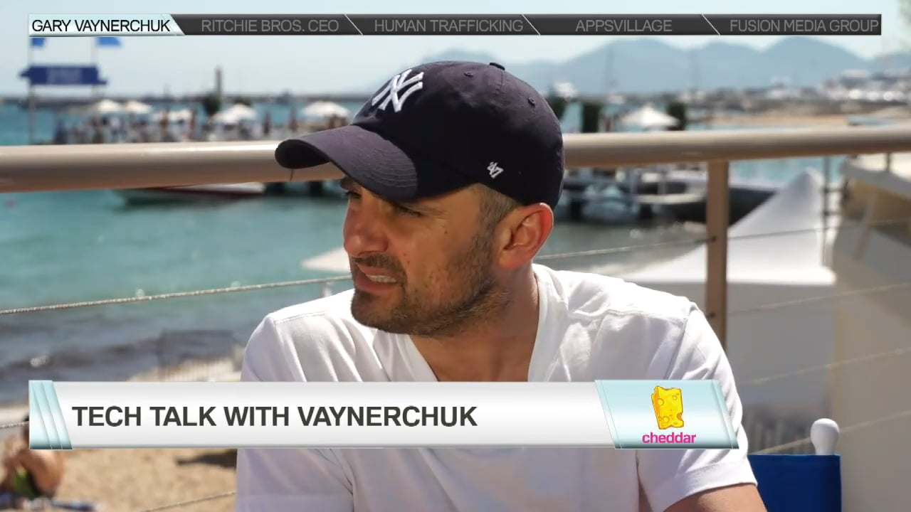 Gary Vaynerchuk: "Everybody Should Be Worried About Amazon."