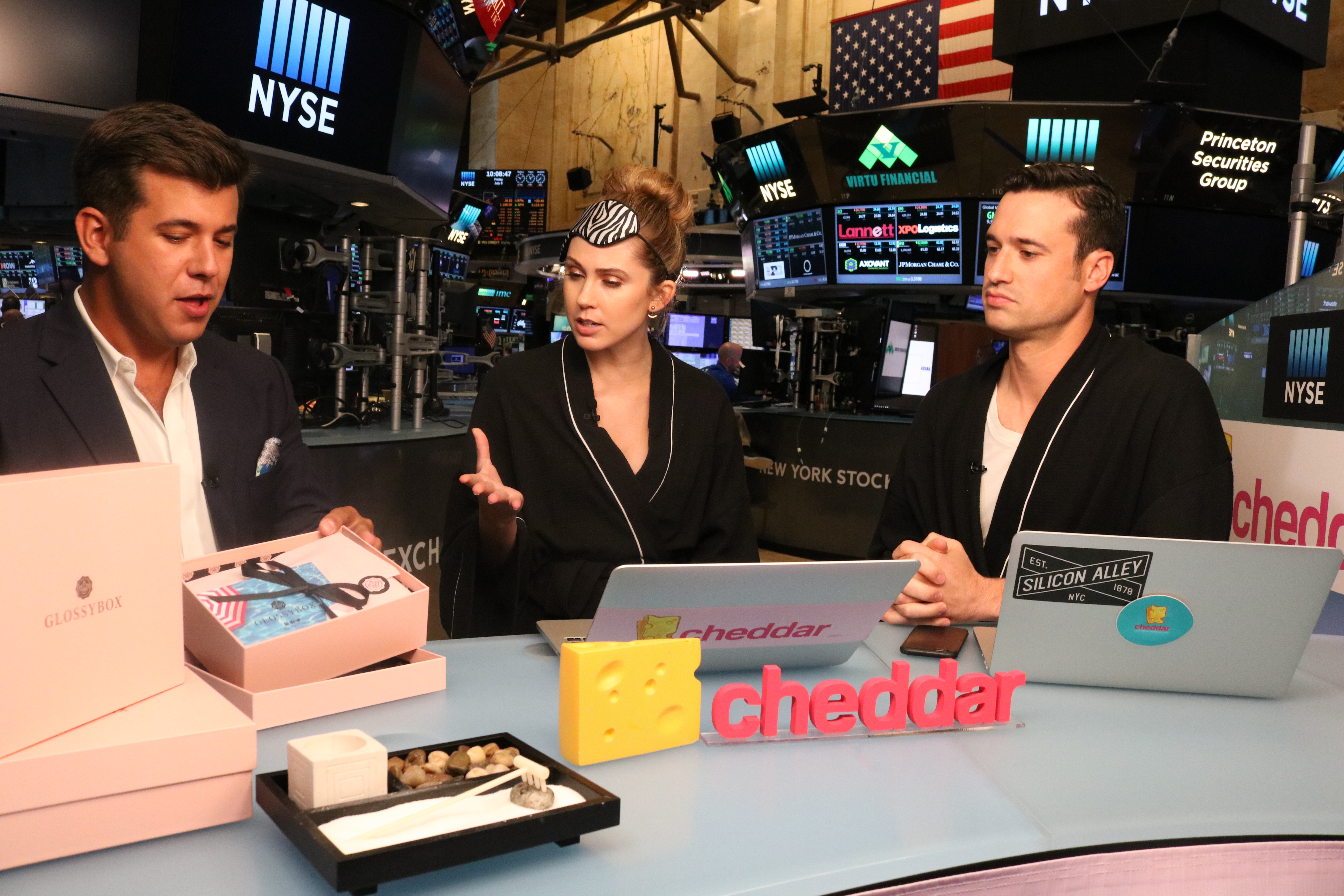 GLOSSYBOX on How Subscription Beauty Product Services are Changing the Industry
