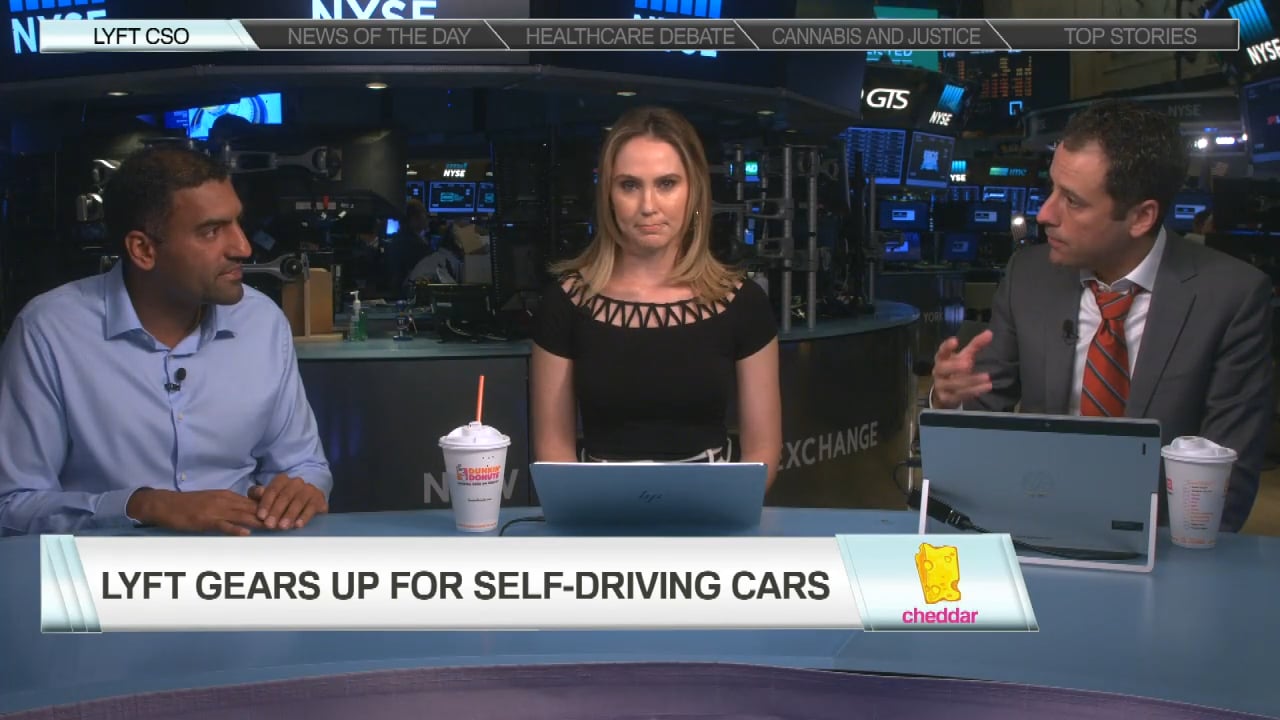How Much Has the Uber Controversy Helped Lyft?