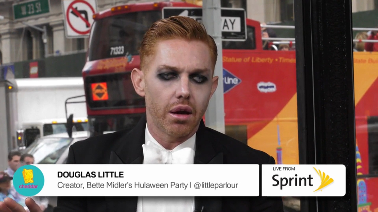 How does Bette Midler plan Hulaween every year?
