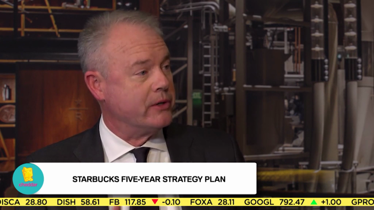 How Starbucks Plans on Cracking Lunch