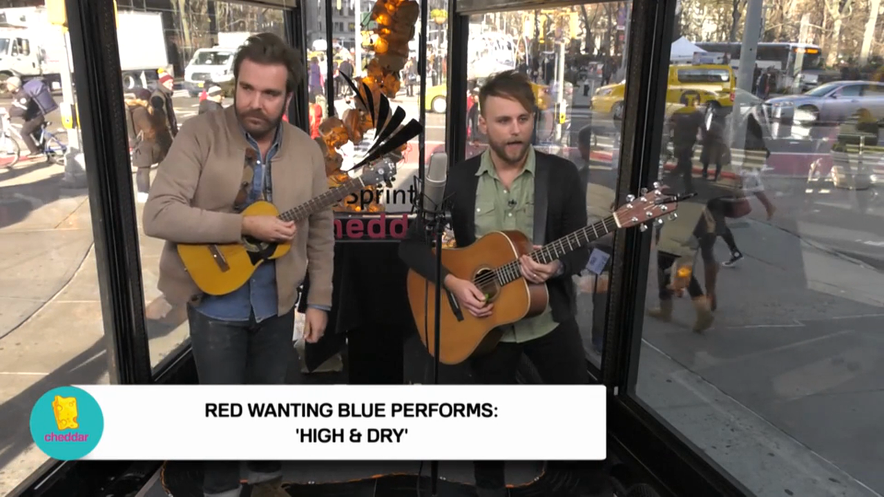 Red Wanting Blue Performs at the Flatiron Building