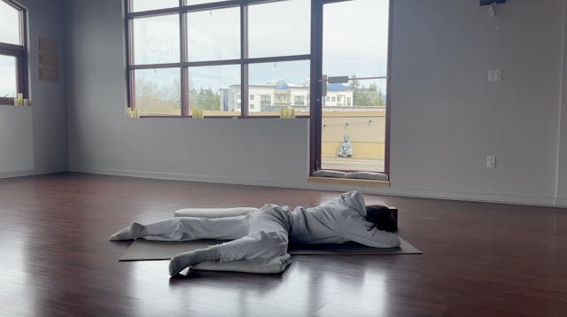 NEW • the stretch - restorative (75 m...