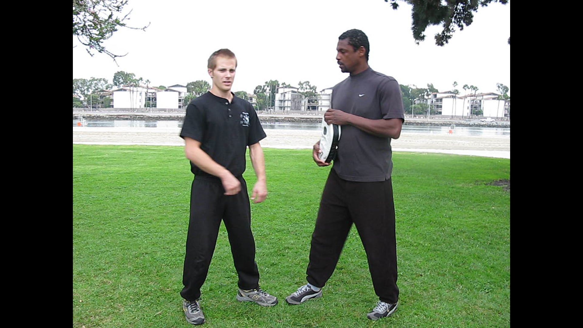 Hsing-I Beg-Interm: Power strikes with pad (Jim & Matt)
