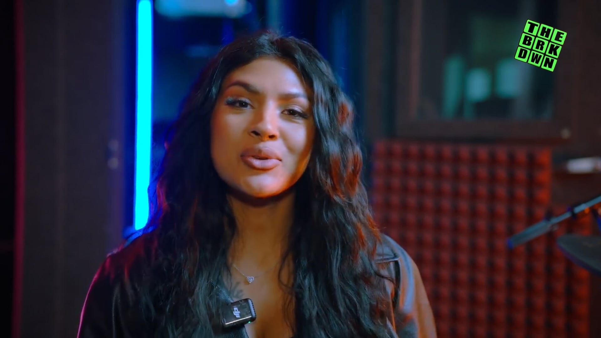 PAULA DEANDA