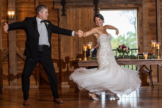 Beginner Wedding Dance Moves: Tutorial Videos