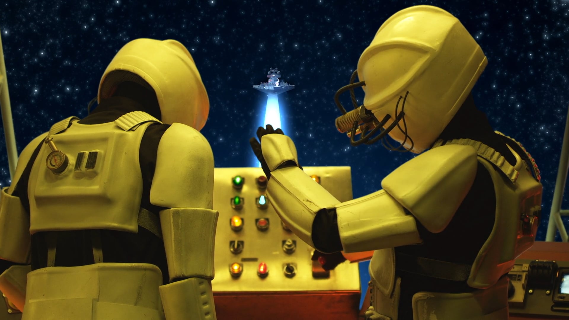 Troopers: Tractor Beam