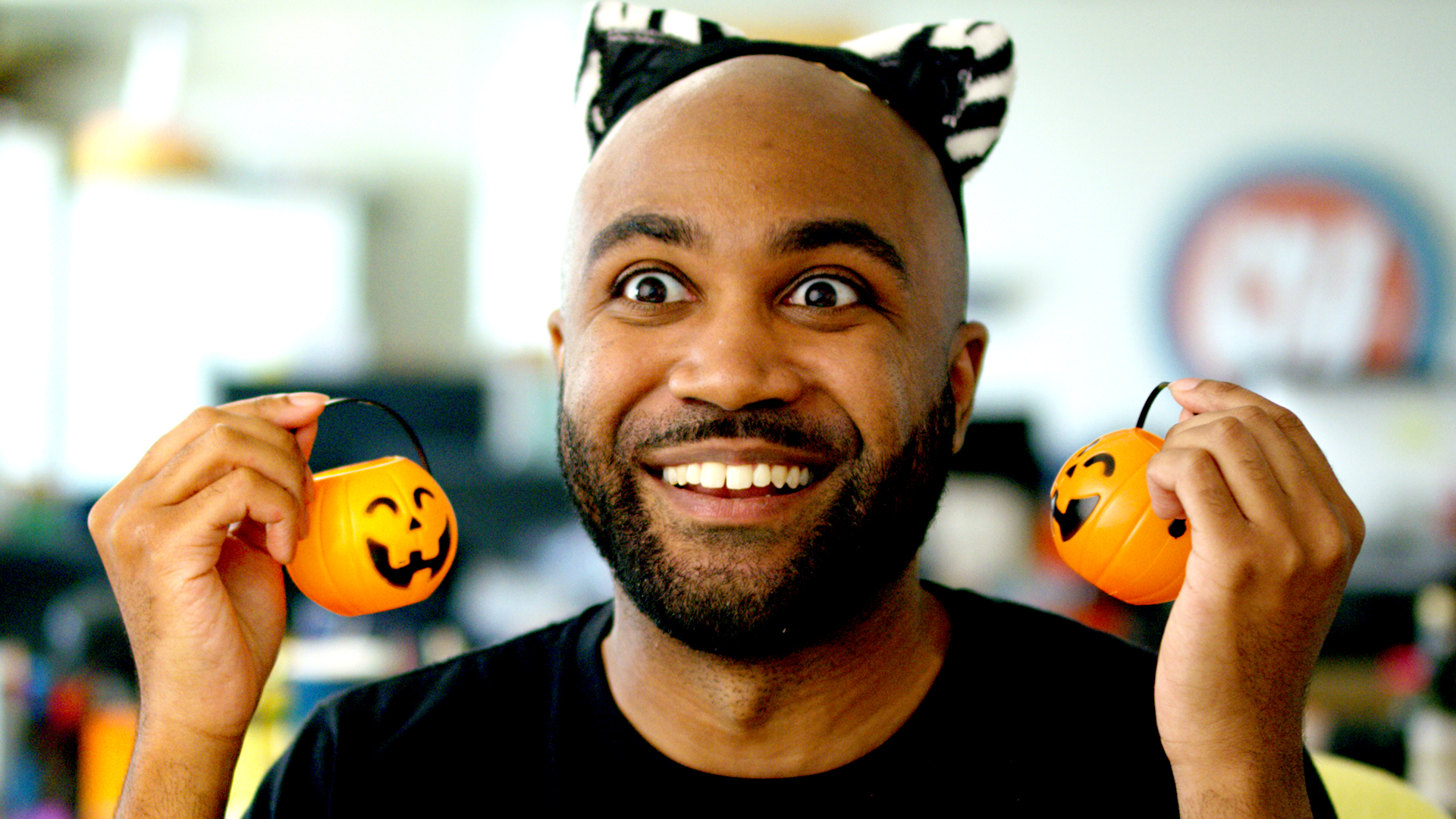 This Twisted Freak LIKES Halloween