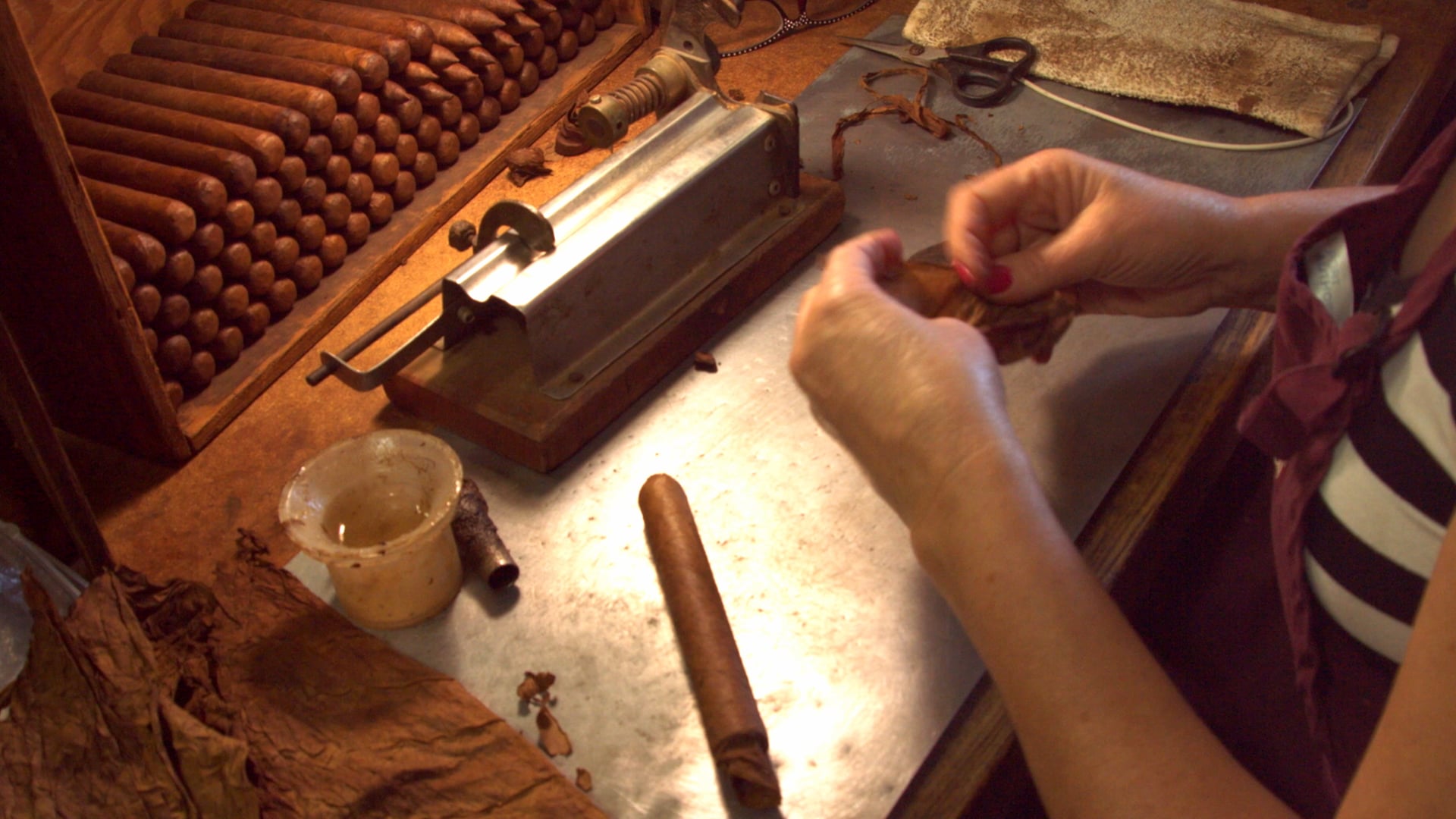 Episode 1 - The History of Cigars - J.C. Newman