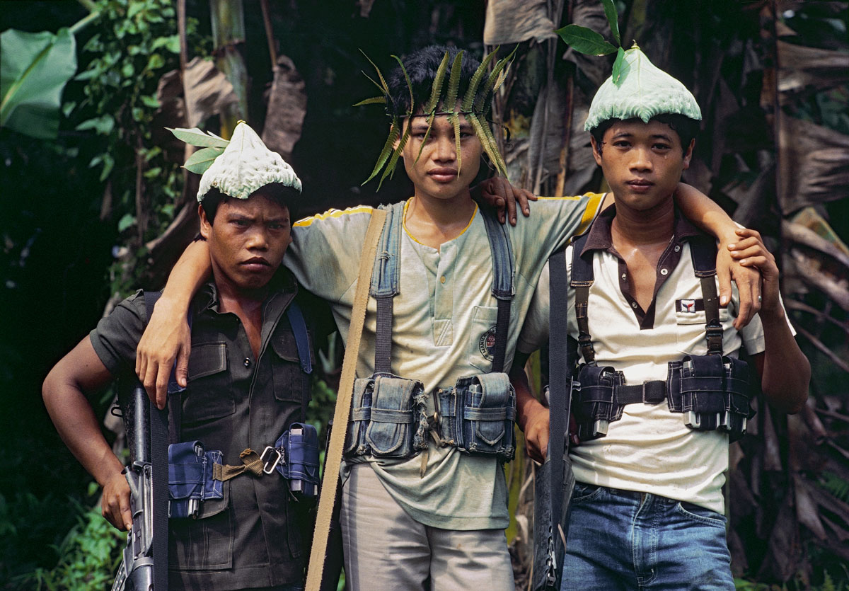 A Rustling of Leaves: Inside the Philippine Revolution