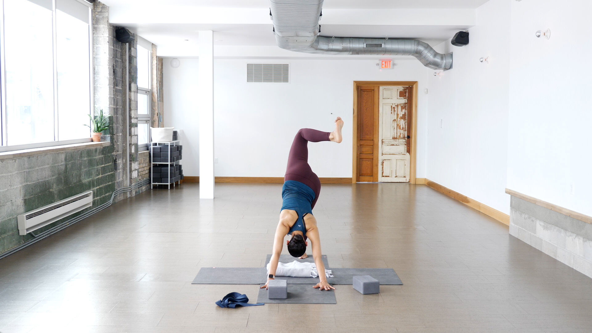 10 Minute Quad Stretch with Jade 