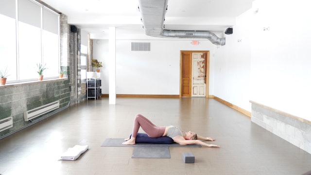 Elemental Series: Restorative Yoga + The Earth Element with Amber