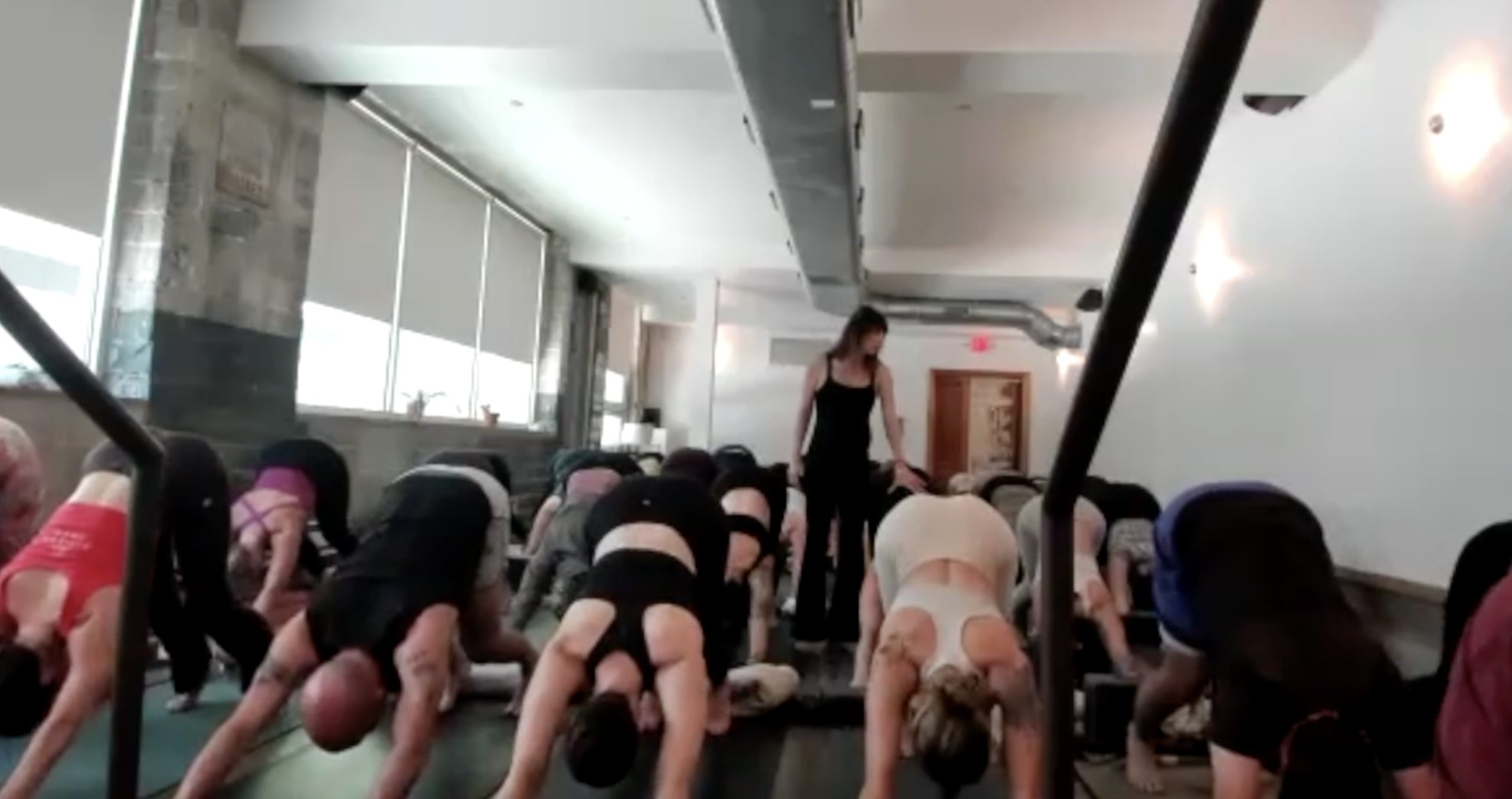 Yinyasa for Shoulders and Hips with Kacee