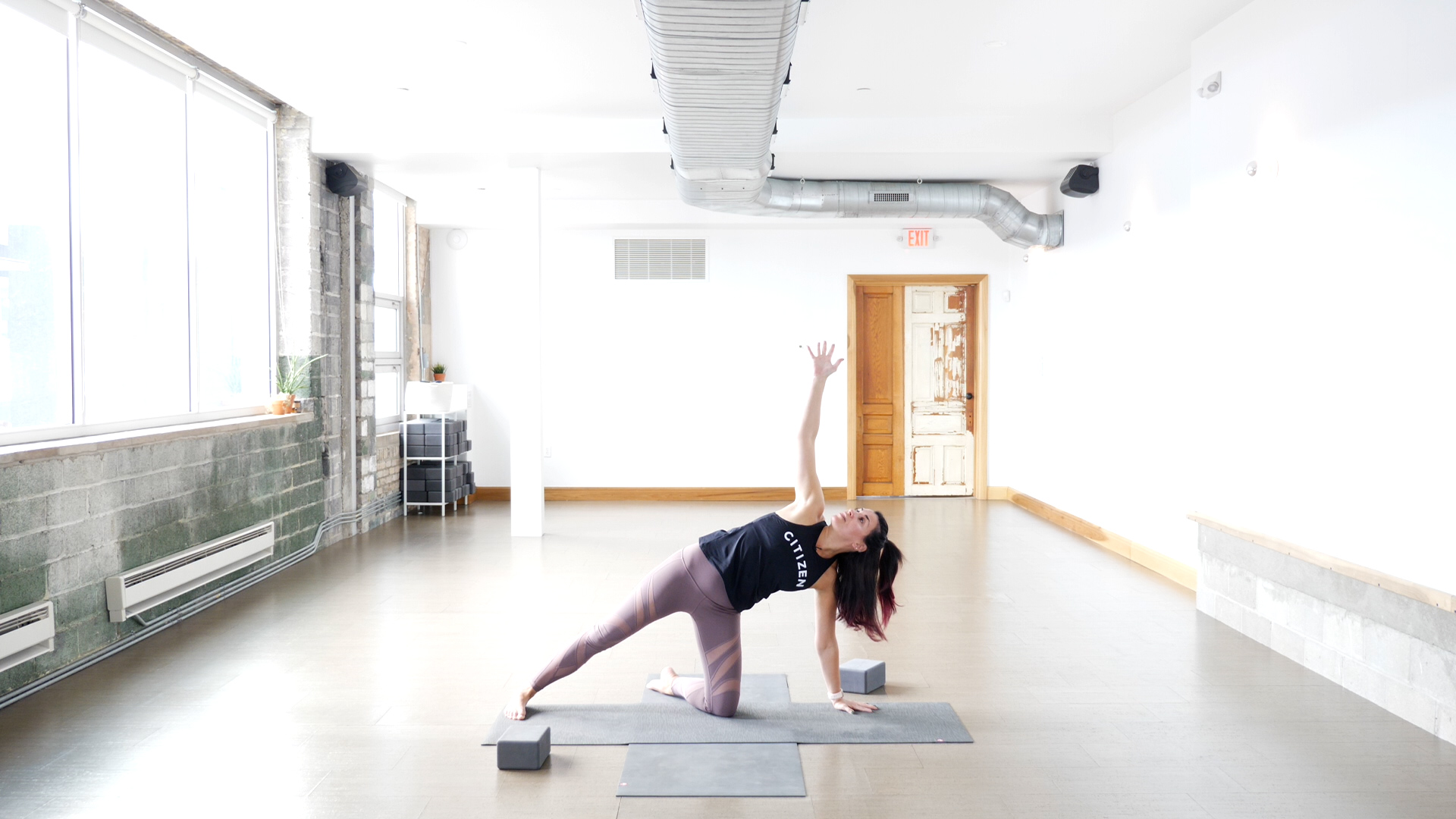 Grounded Spinal Strengthening with Carly