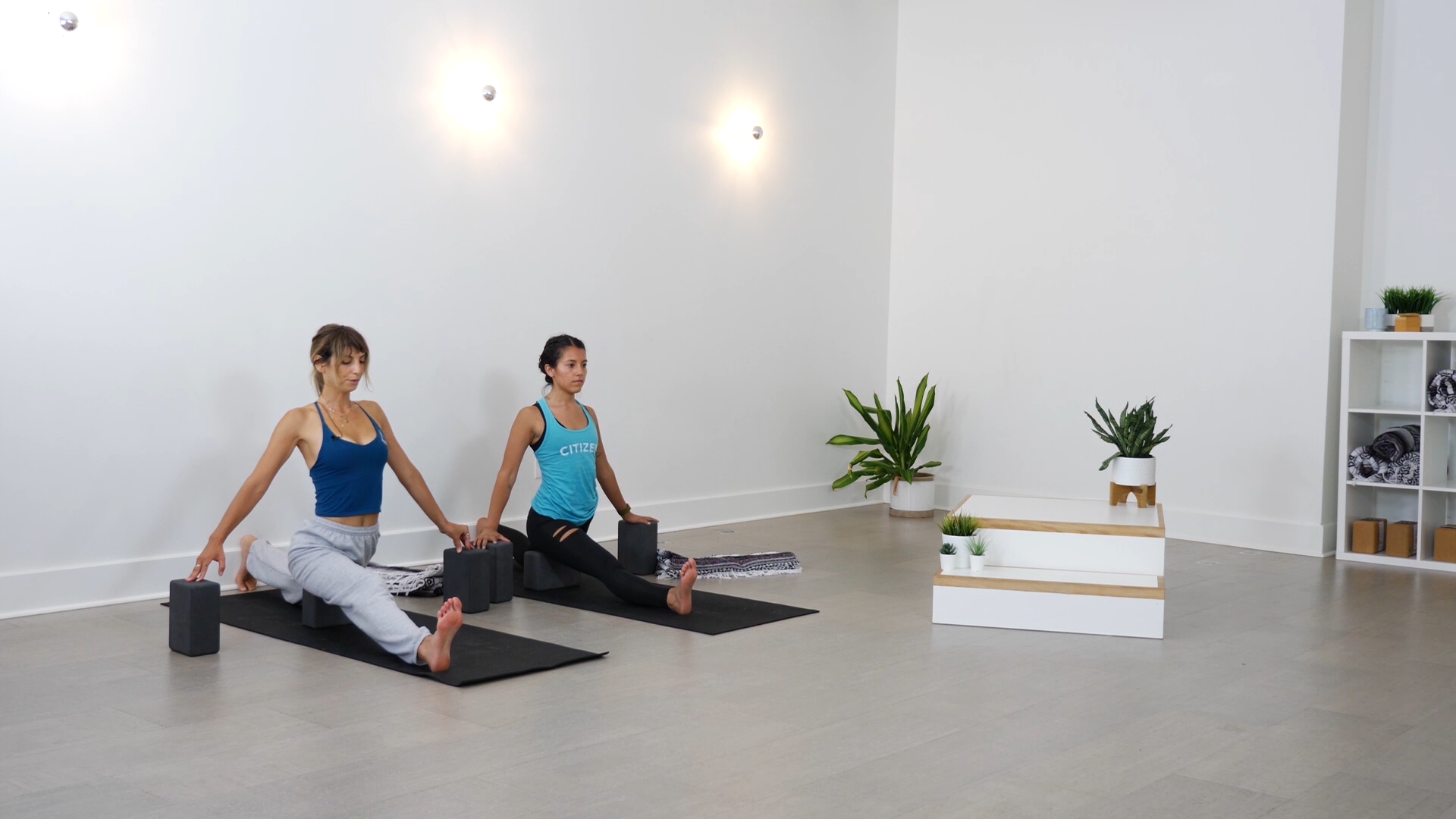 Slow Burn: Hanumanasana "The Splits" with Kacee