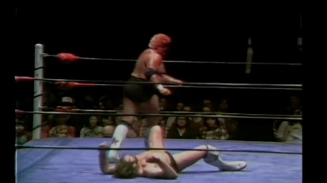 Dusty Rhodes vs. Jim Duggan
