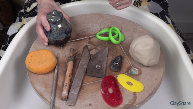 How to Make a Stopperless Salt and Pepper Shaker on the Pottery Wheel