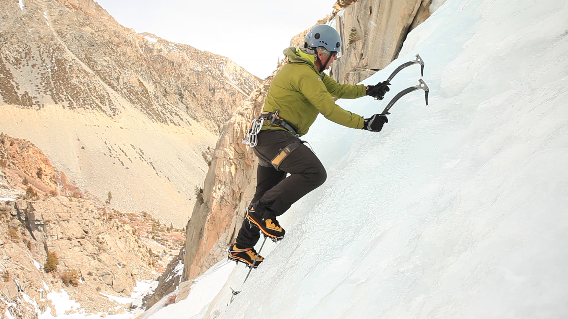Ice Climbing: 3. Alternate vs. Horizontal Placements