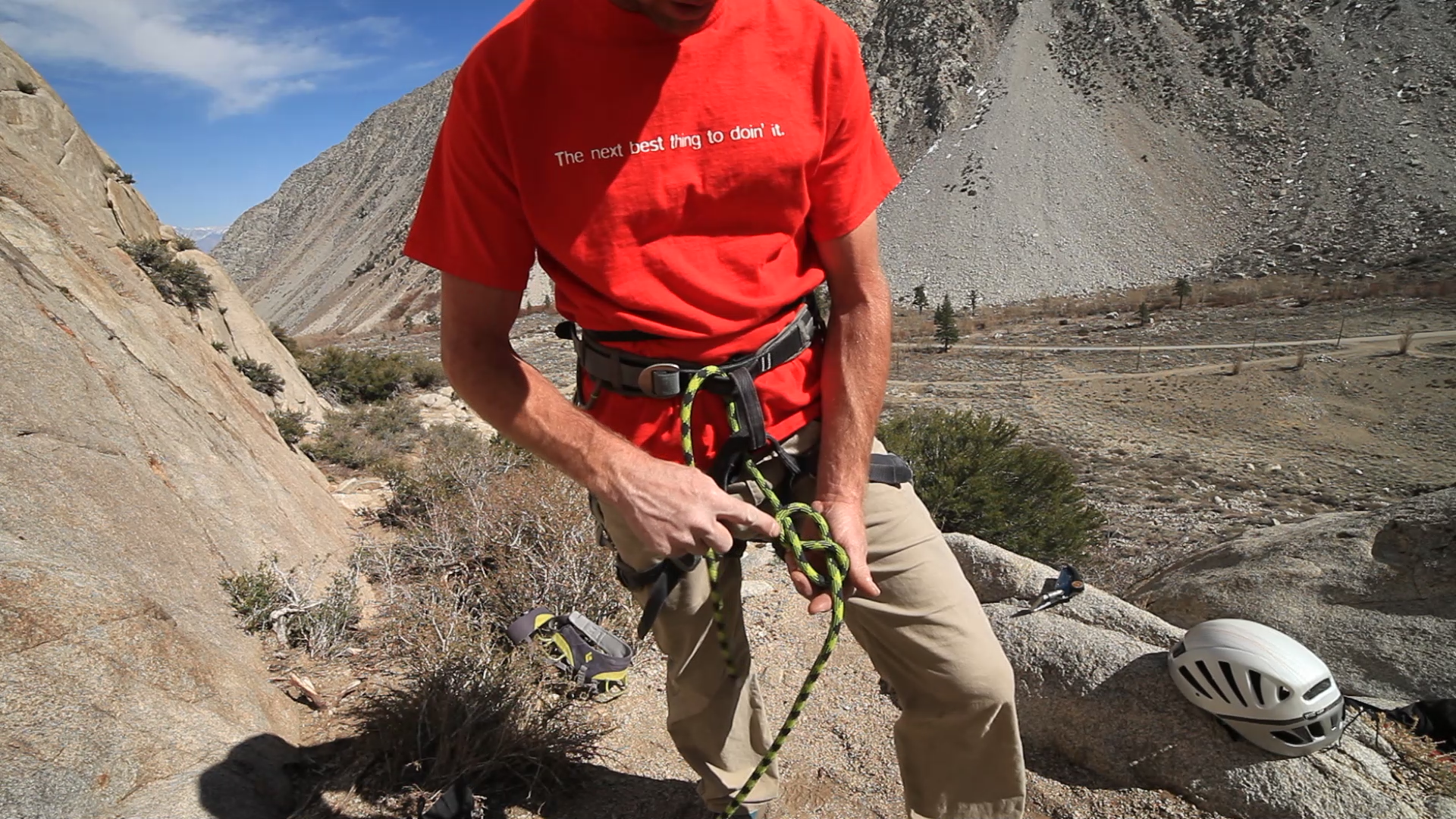 Basic & Intermediate Outdoor Climbing: 2. How to Tie-in with a Figure-Eight Knot