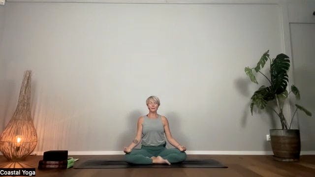 Slow Flow #3 - open your heart