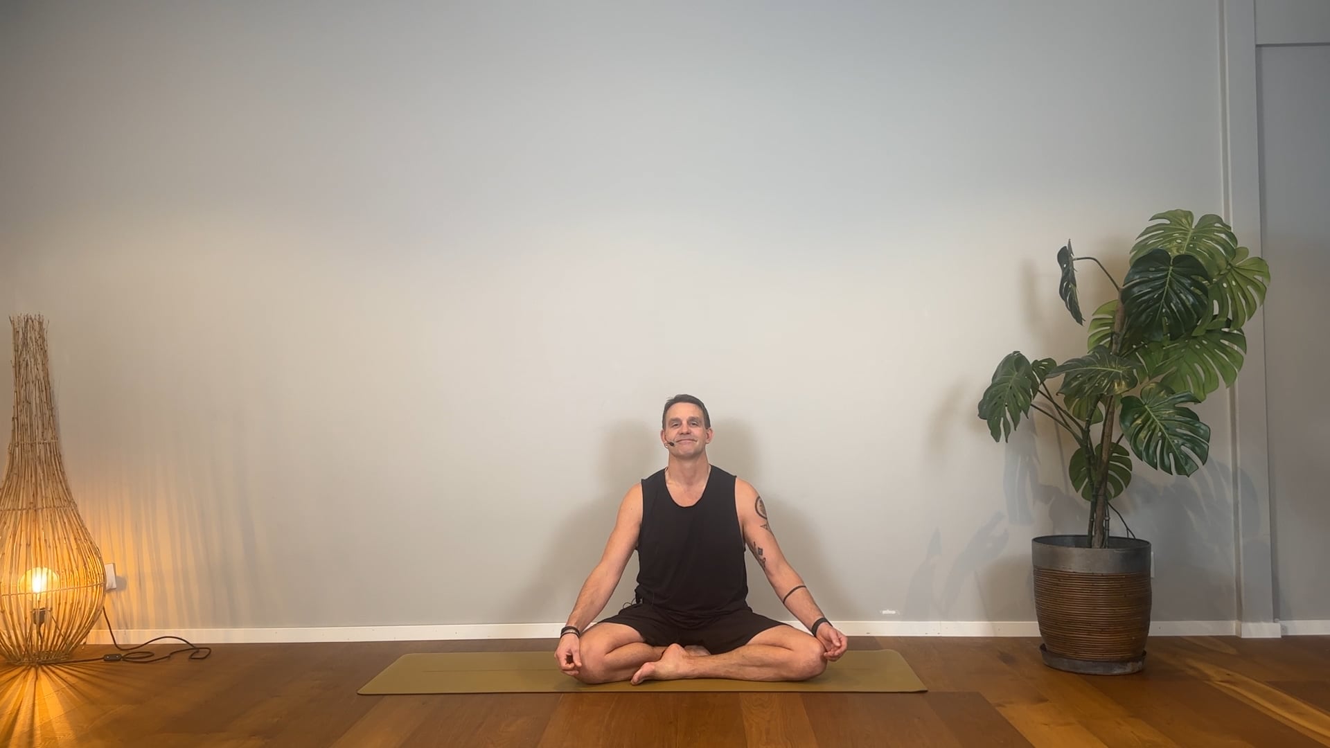 15 min sittandes yoga