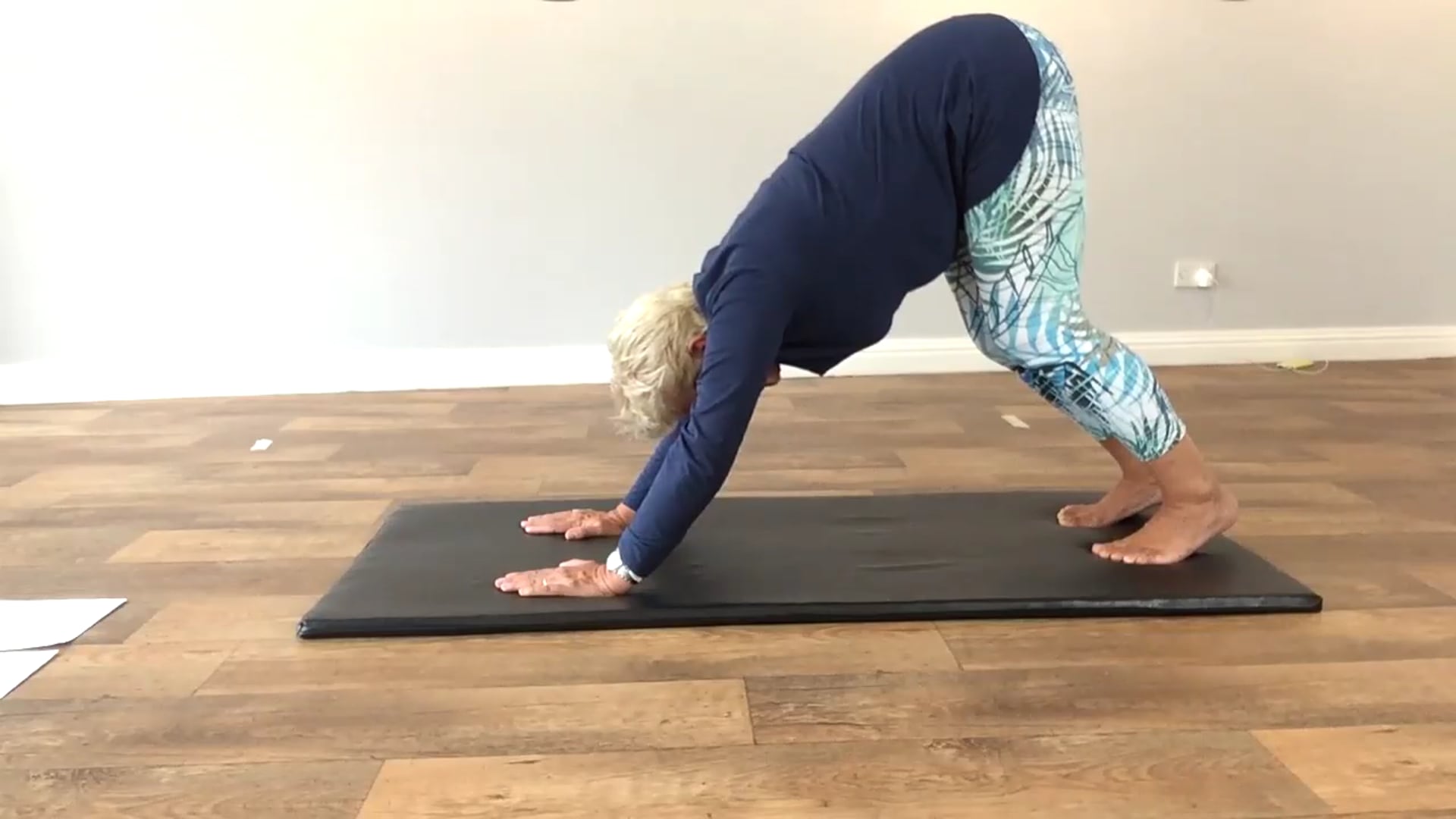 128 - Beginners - Shoulder and Fascia release