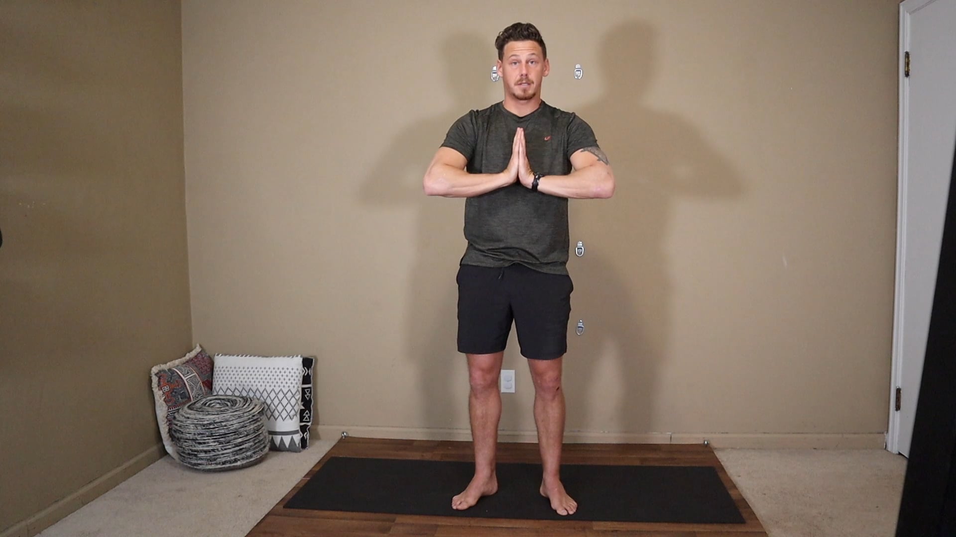 YOGA 44