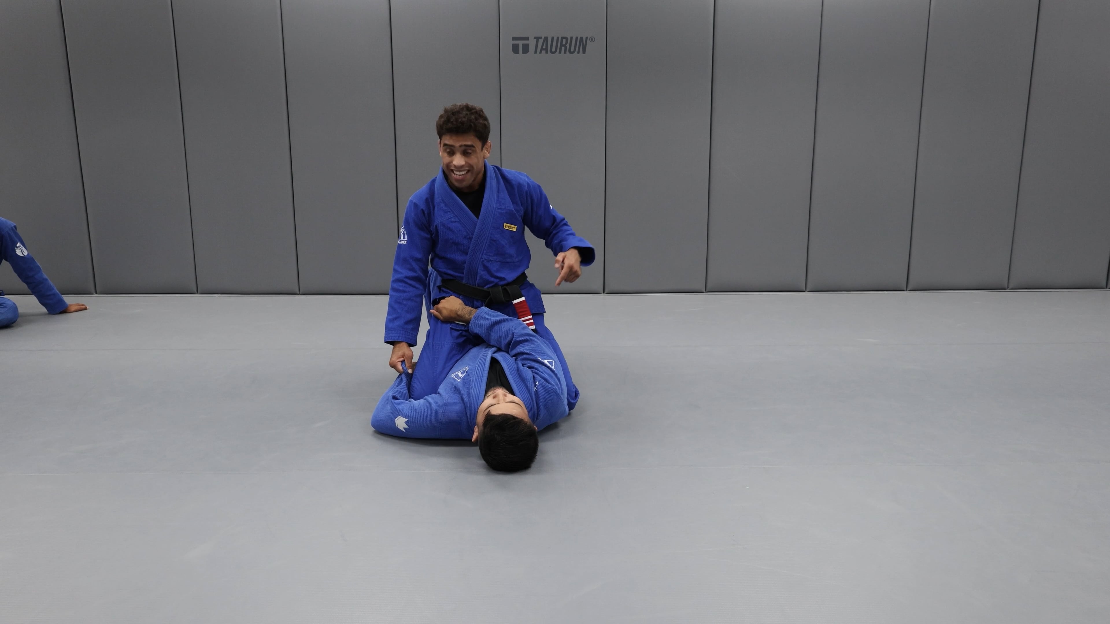 Countering the Modified Elbow Mount Escape to High Mount