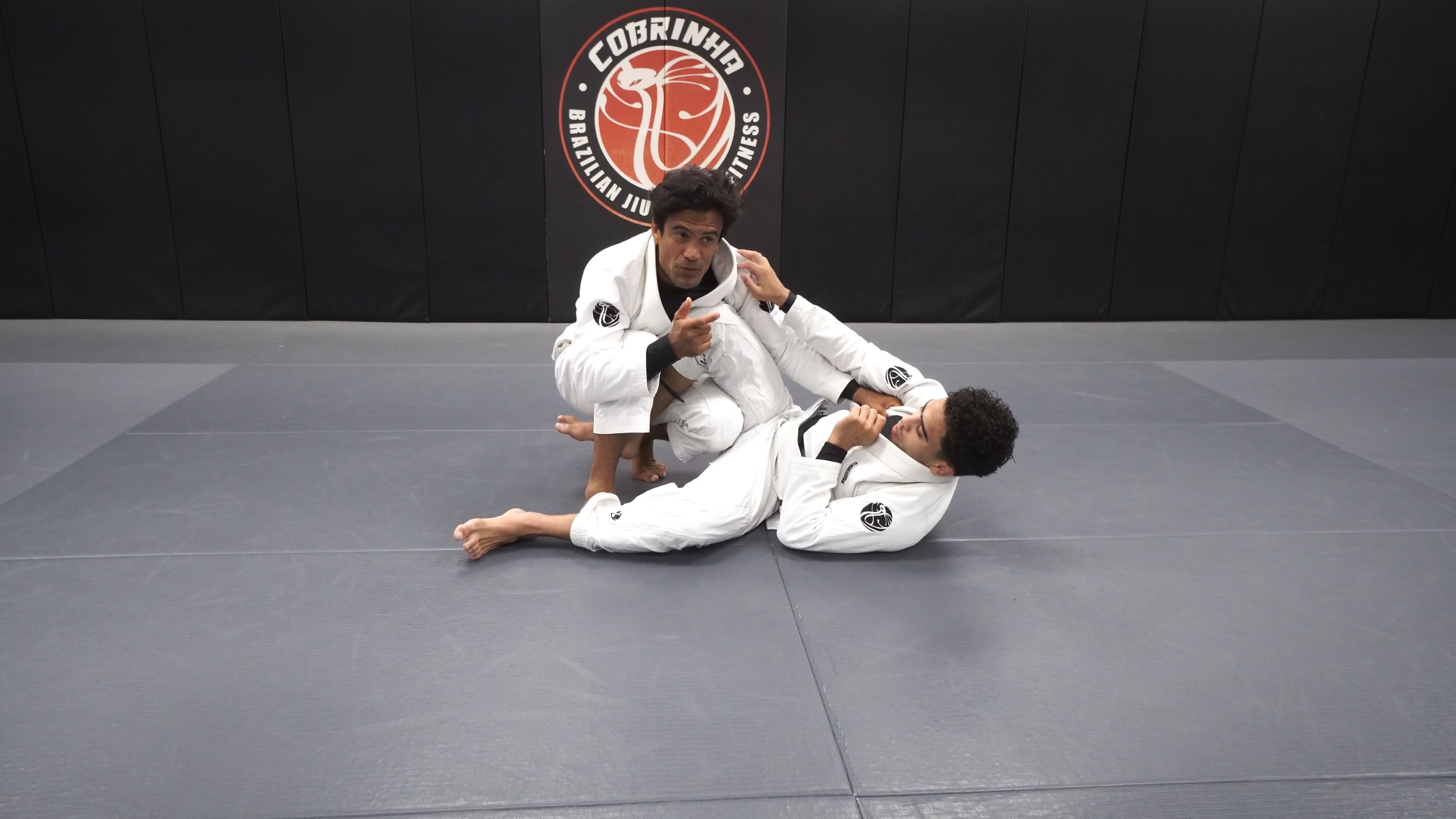 Luxury Grip Passing Concepts: Chaining Passes & Pit Stops to Enter the Knee Cut