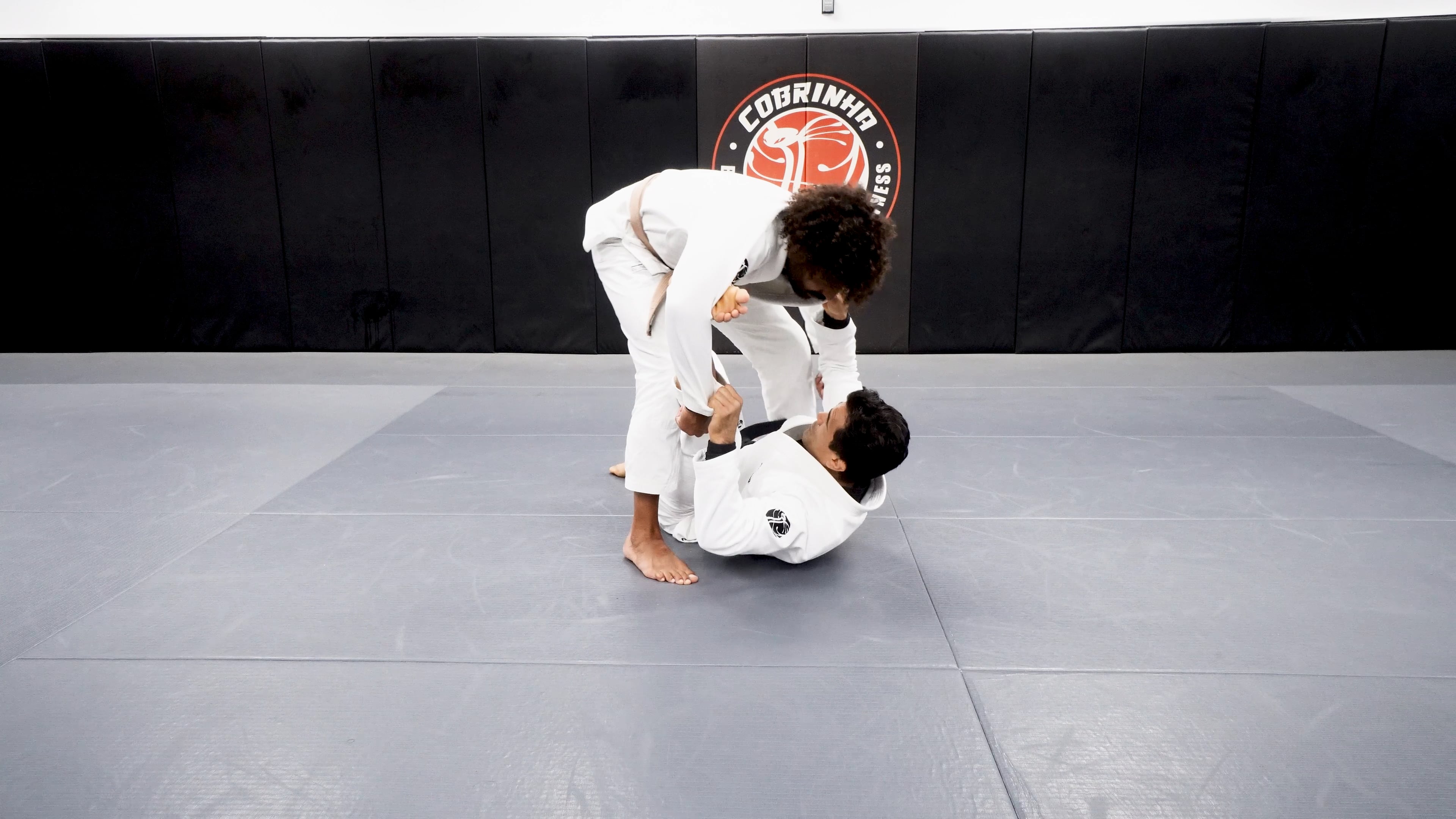 Modified Spider Entry to X Guard Sweep to Stack Pass to the Back
