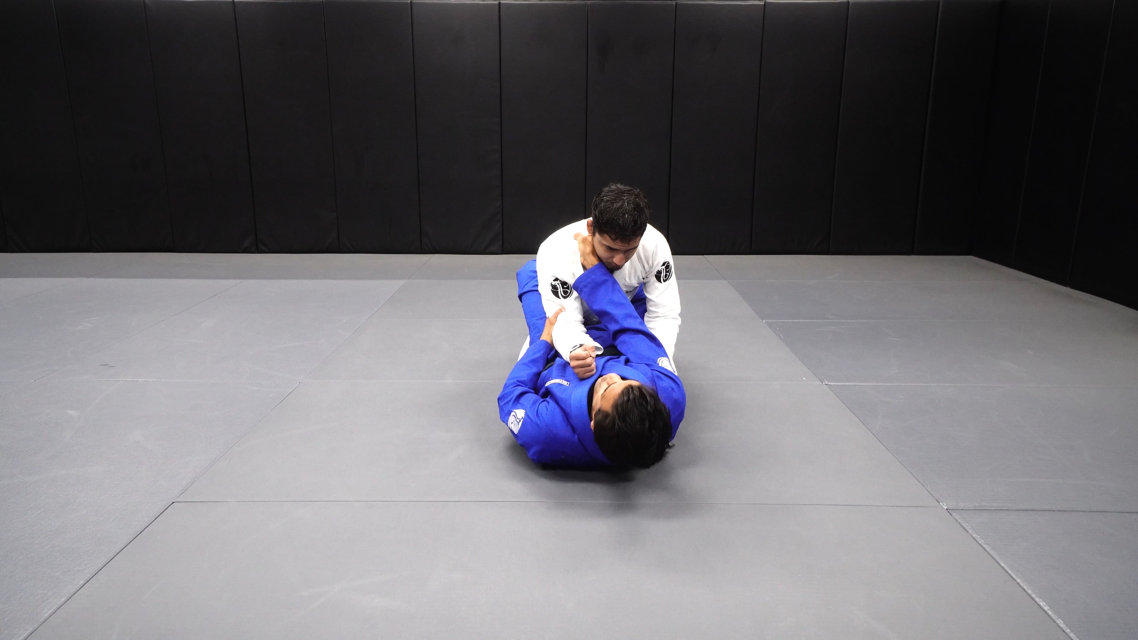 Arm Bar From Closed Guard To High Guard Fundamental 1 06/17