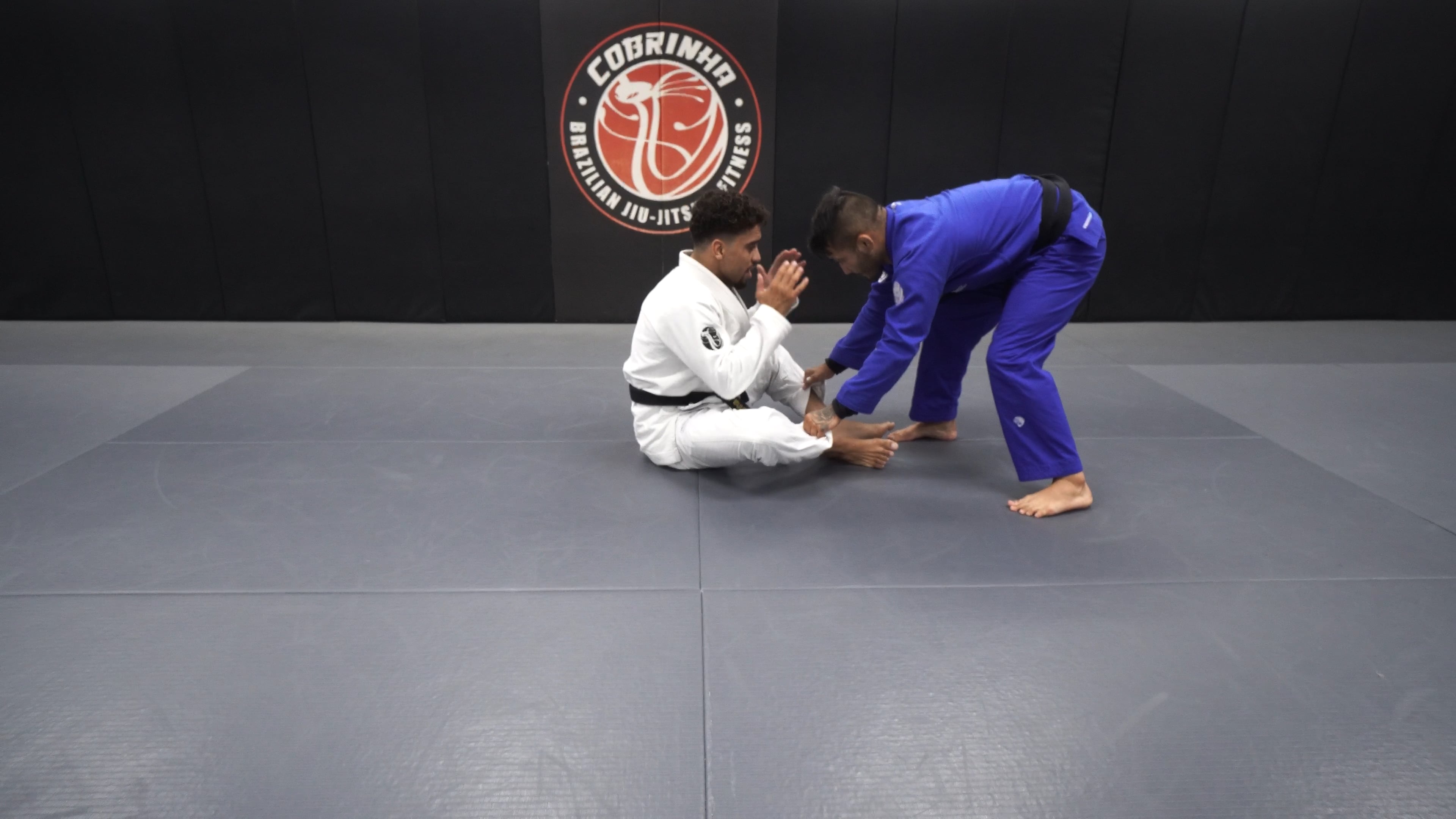 Hand Fighting Concepts to Marcelo Garcia Sweep