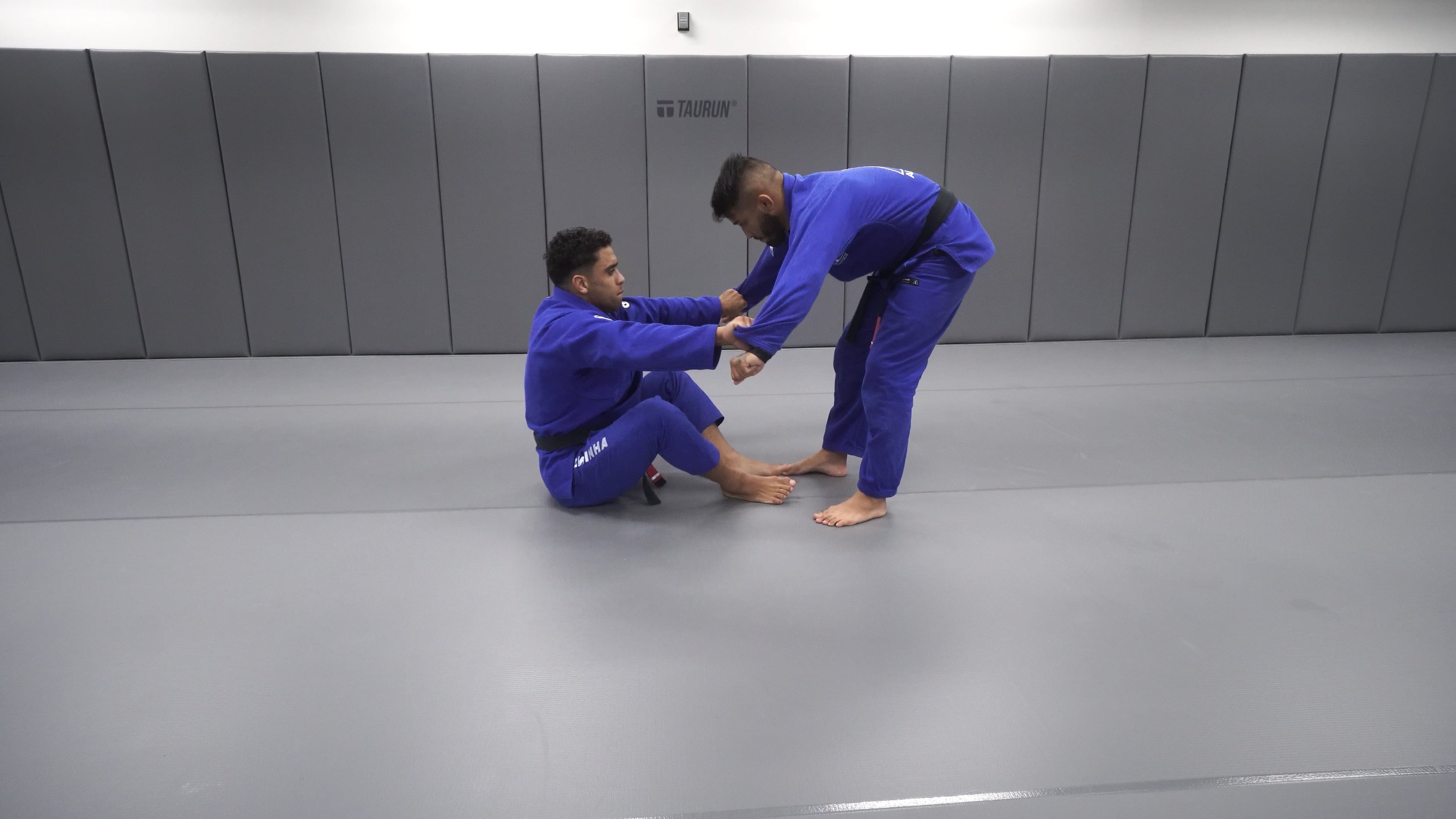 Setting Up the Lapel Sit Up Guard: Focusing on Kuzushi