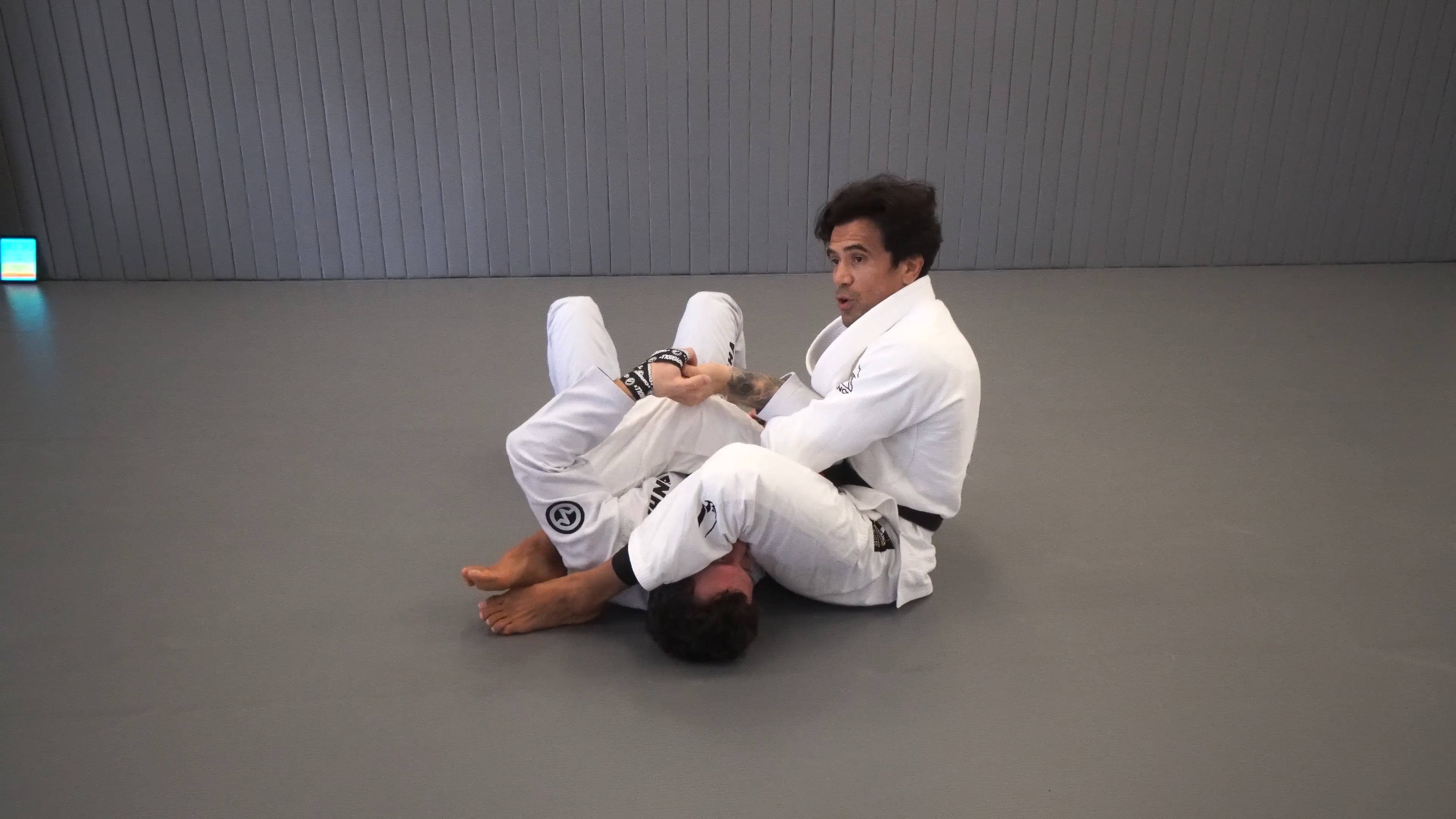 Armbar from the Mount: Concepts to Isolate the Secondary Arm