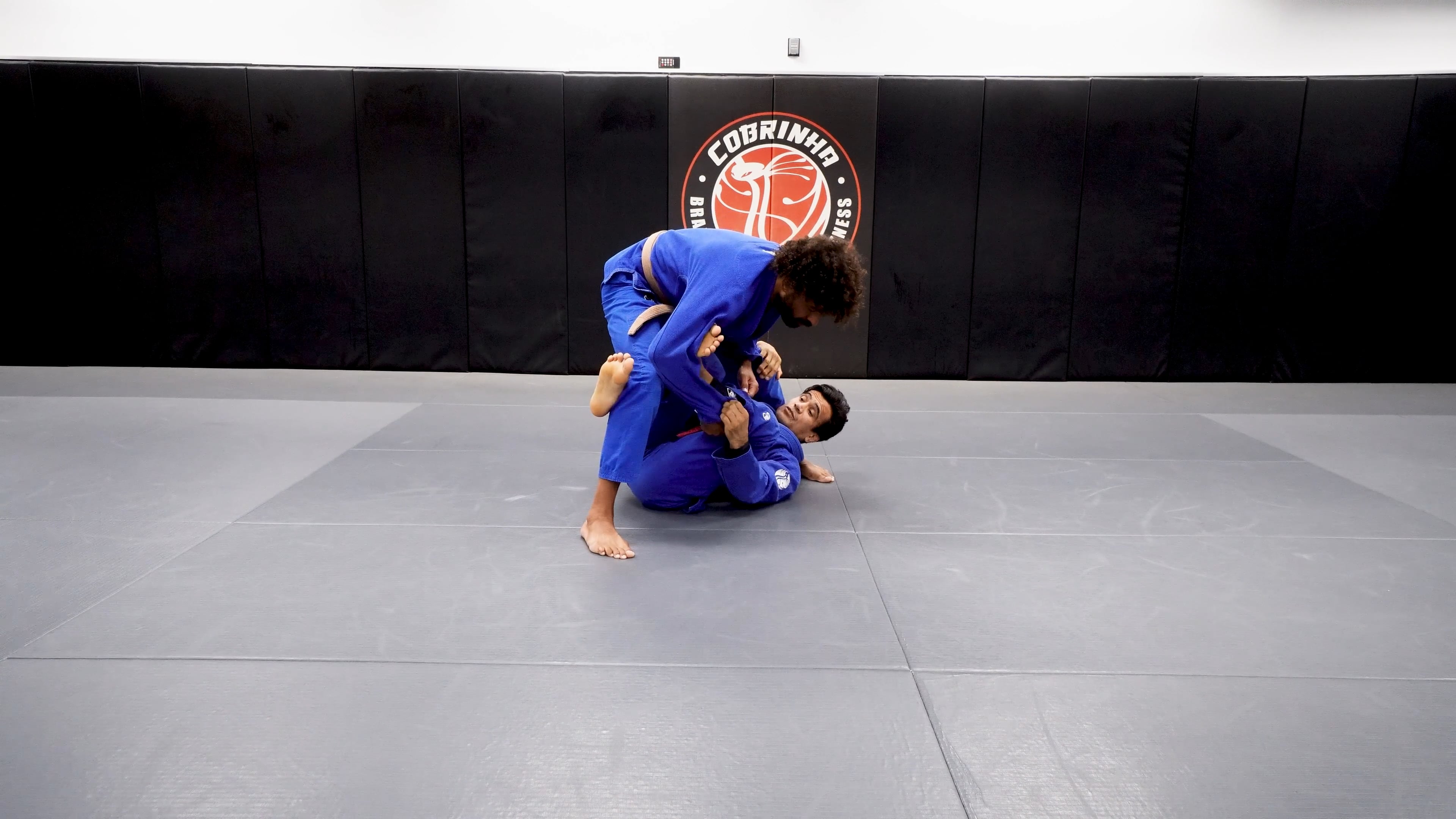 Modified Spider: Kuzushi to X Guard Sweep