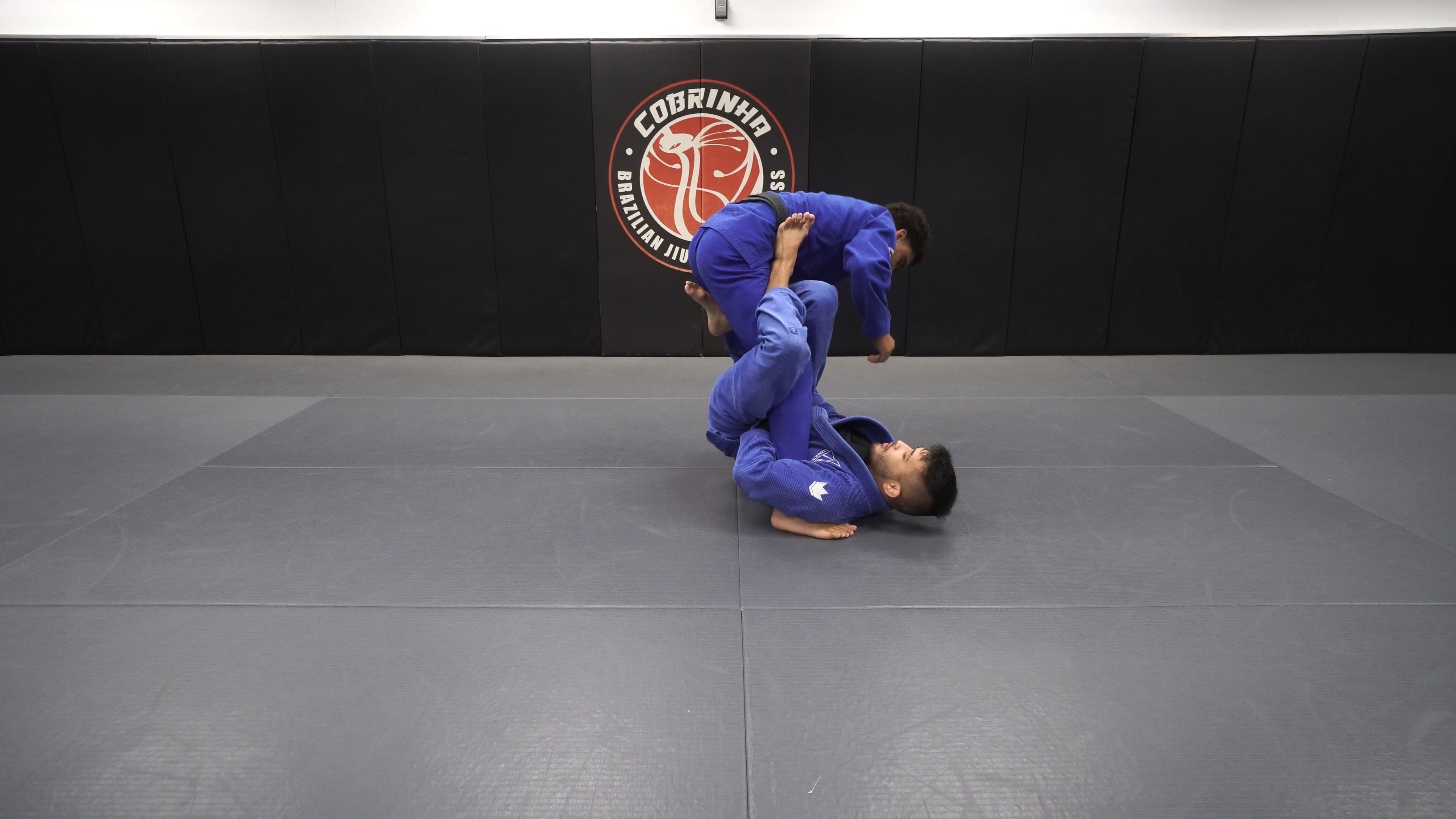 Footlock Concepts: Connecting Footlock Positions & 3 Finishes