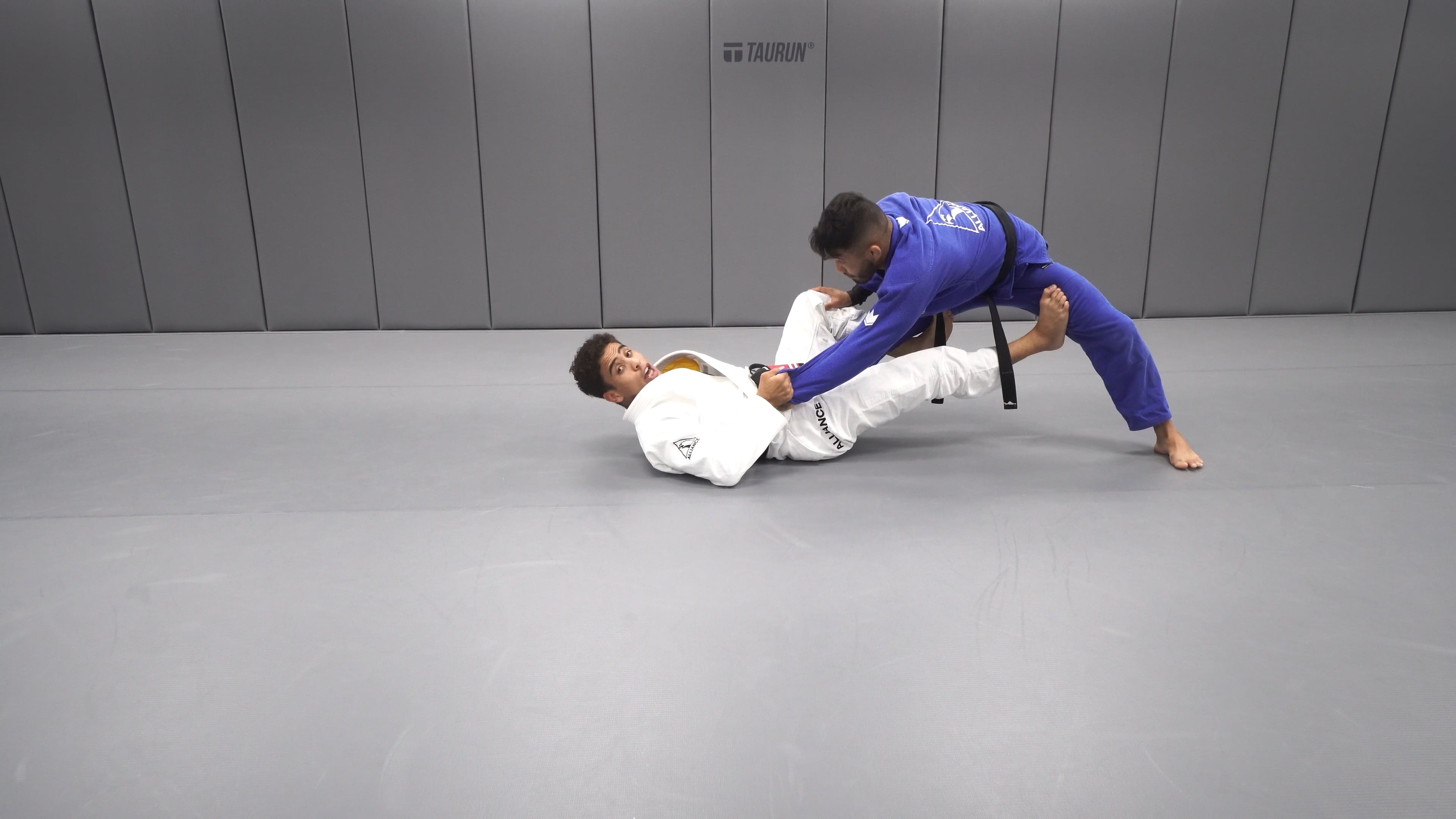 Setting Up the Sit Up Guard