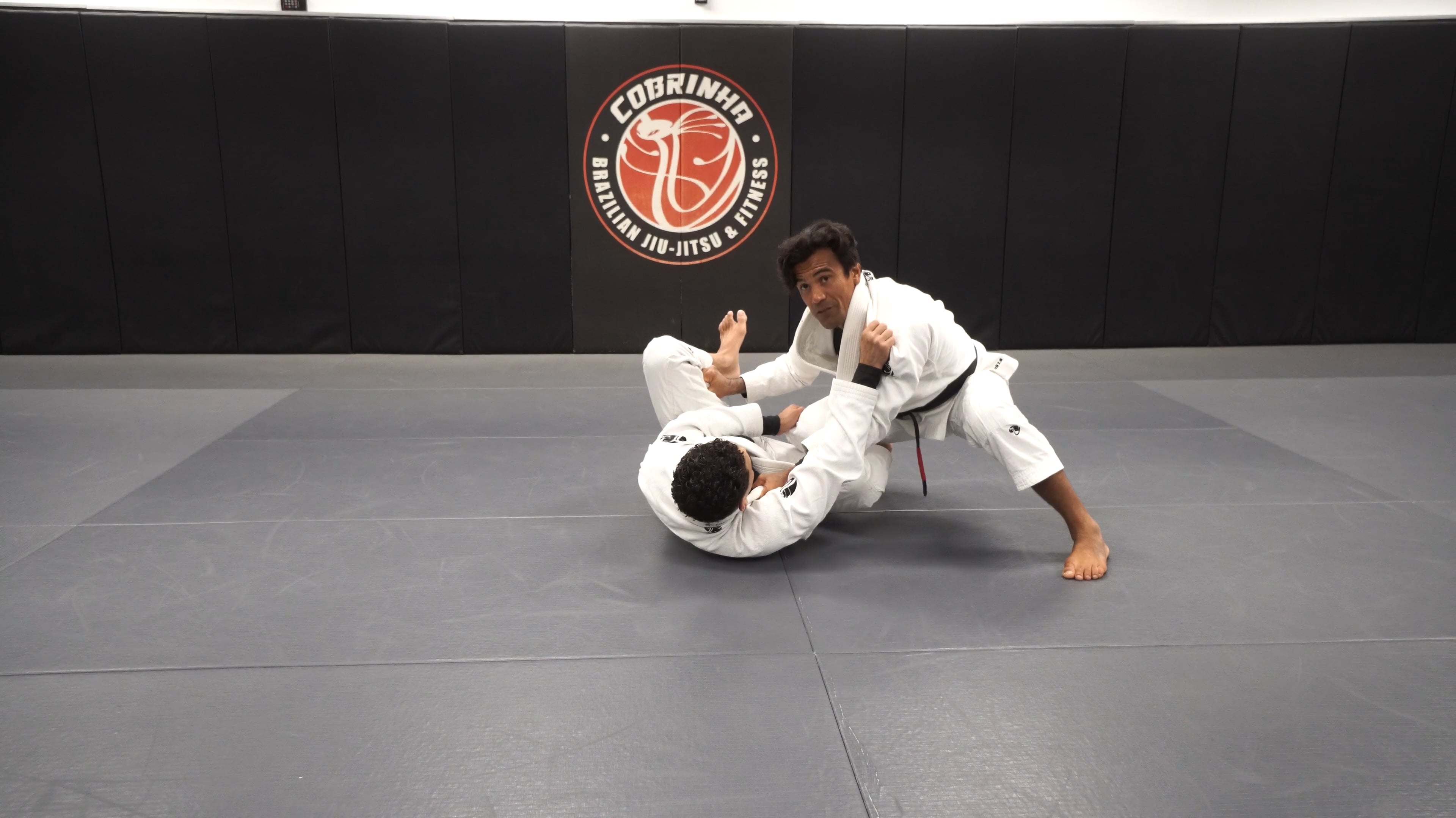 Luxury Grip Passing Concepts: Timing the Pass