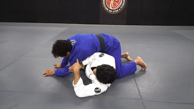 Deflecting Concept: Stiff Arm Side Co...