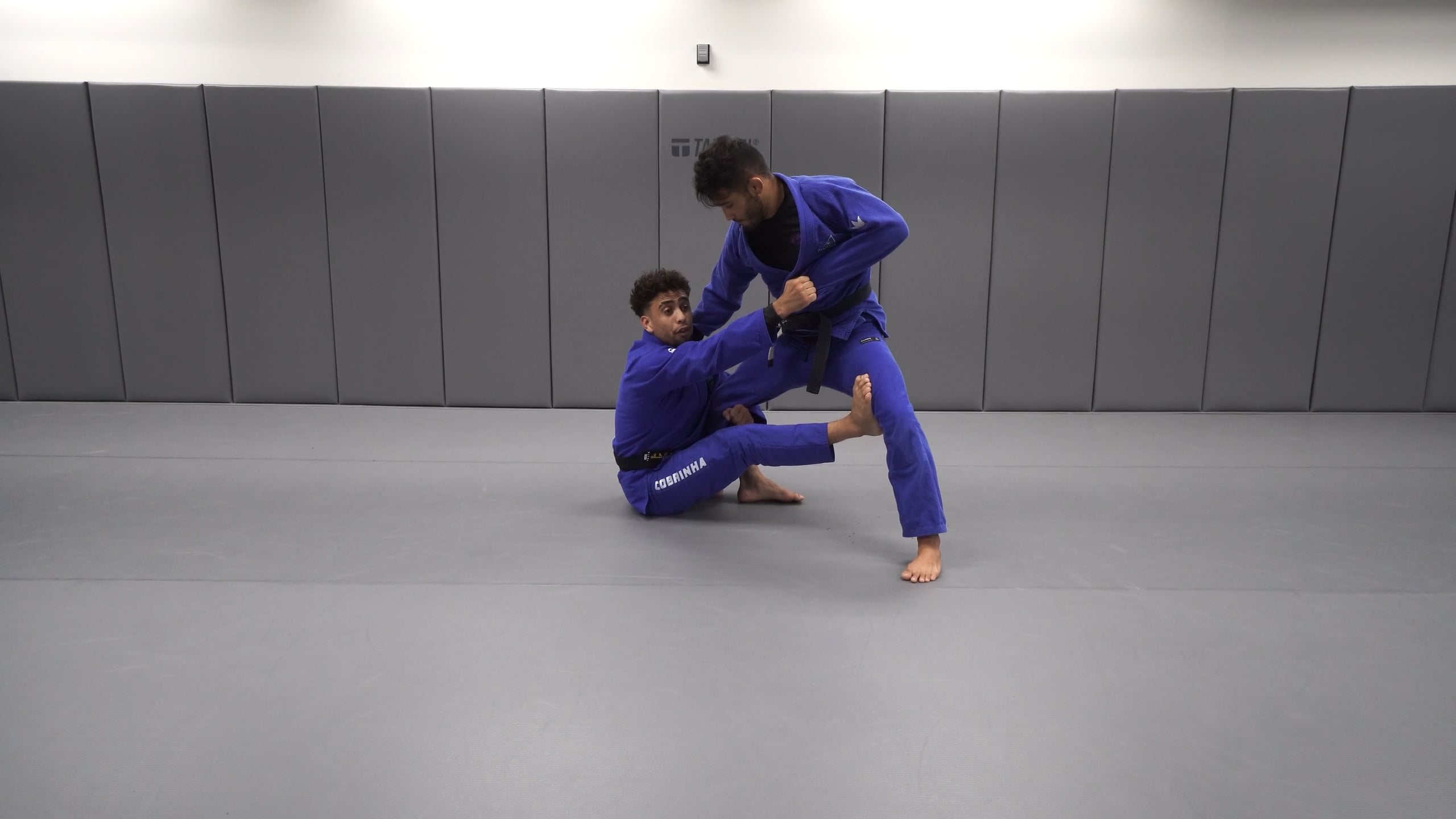Sit Up Guard Far Sleeve Series: Single Leg & Hook Sweep