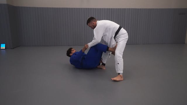 Setting up the Lapel Sit Up Guard Usi...