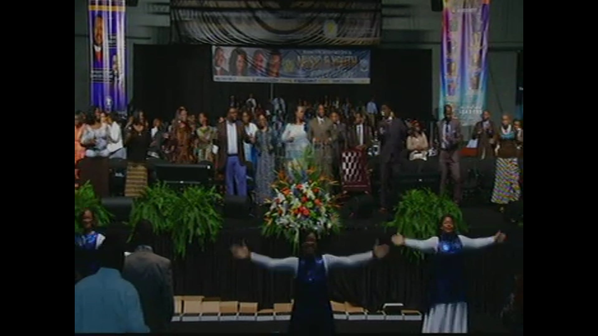 COGIC AIM 2016 Music & Youth Tuesday Noonday Worship Part 1