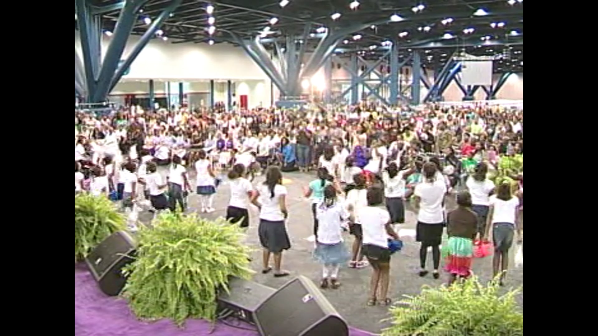COGIC AIM 2011 Music & Youth Friday Noonday Worship Part 1