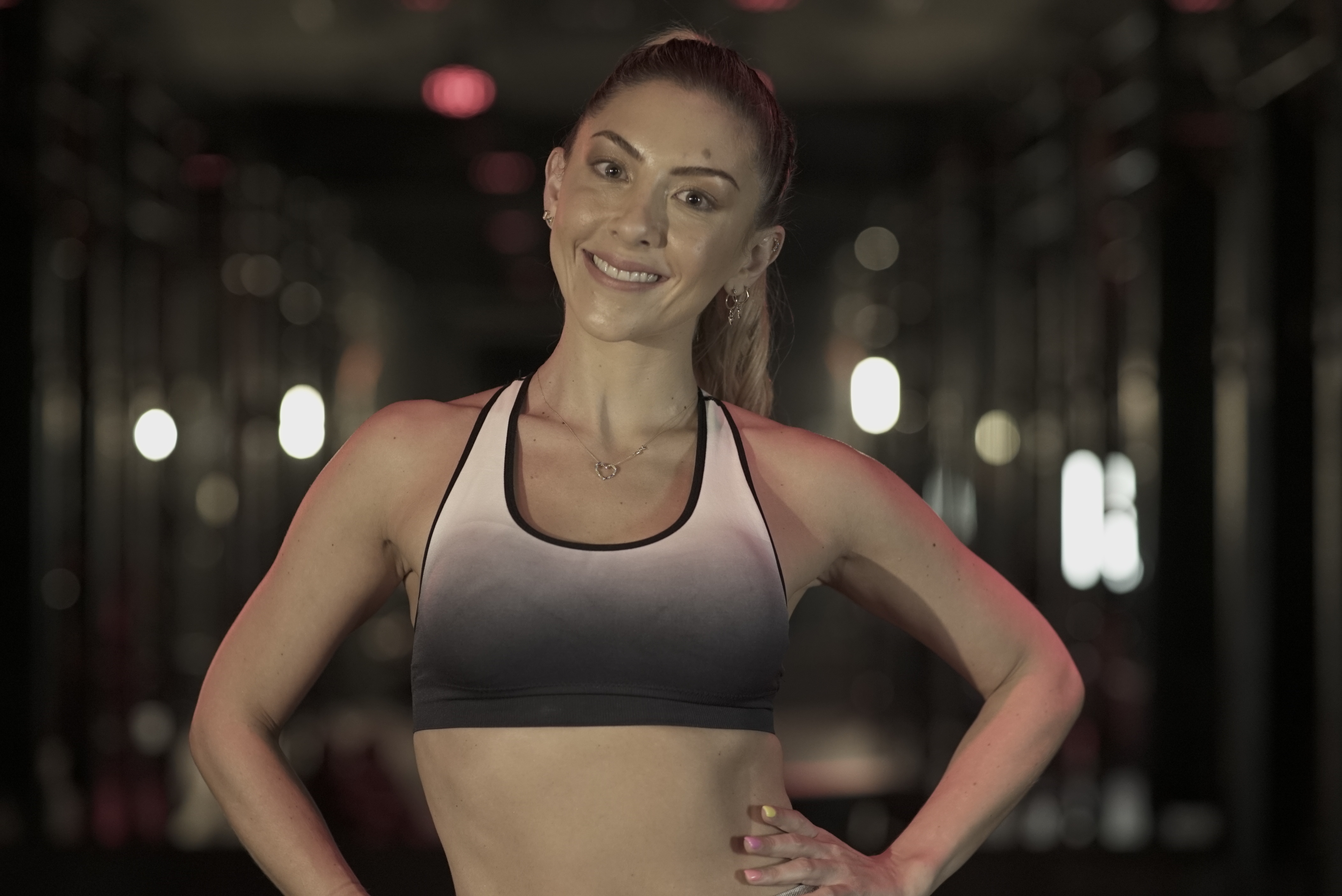 Jue 24/Dic 7:00AM UTC | Lift Hombros y abs con Gaby