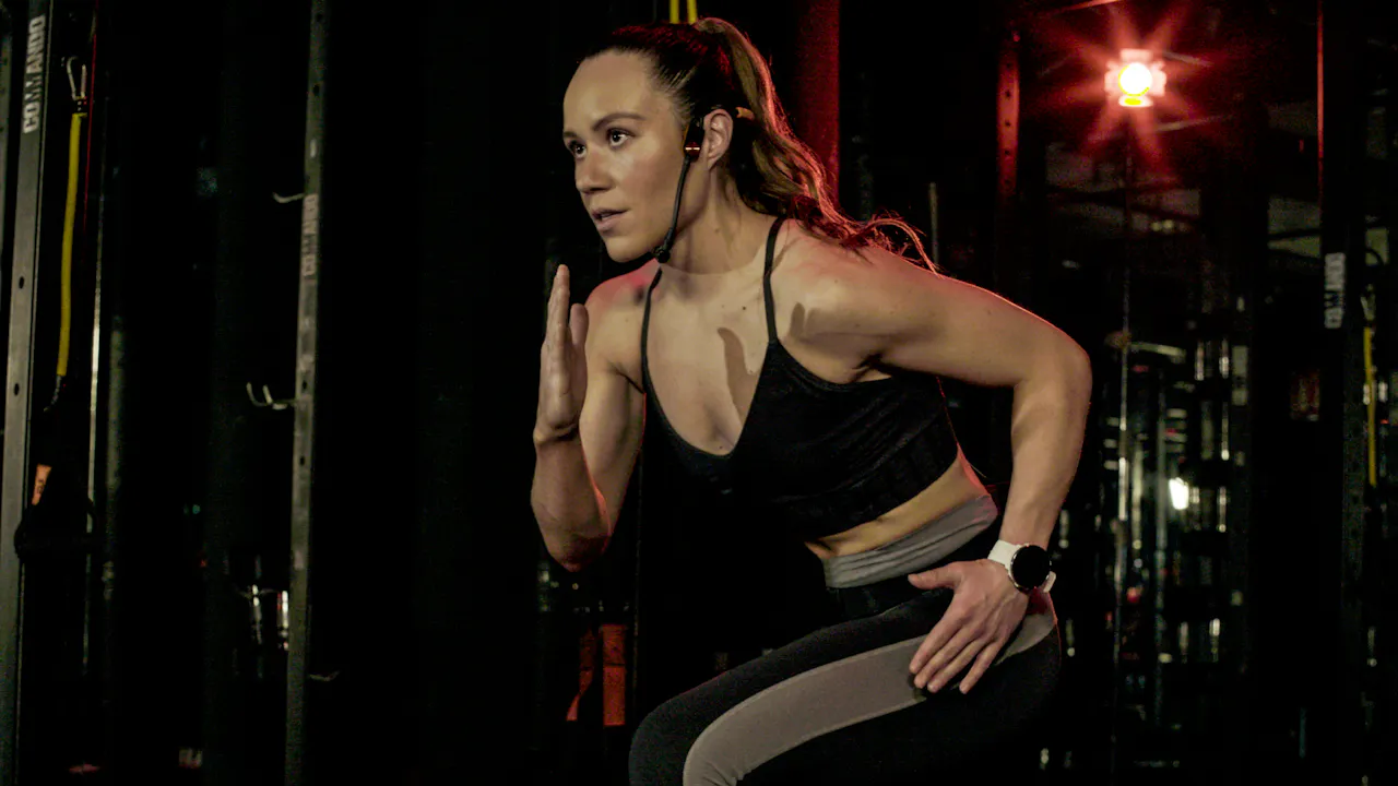 Dom 4/Oct 9:30AM UTC | Interval Sweat + Abs con Andie - Avanzado ...