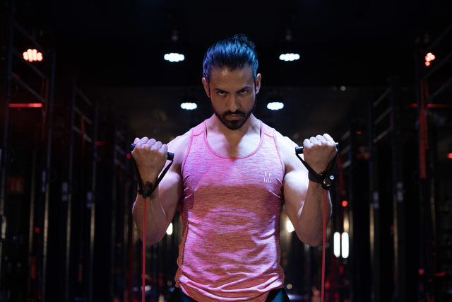 Brazos con ligas con Pete