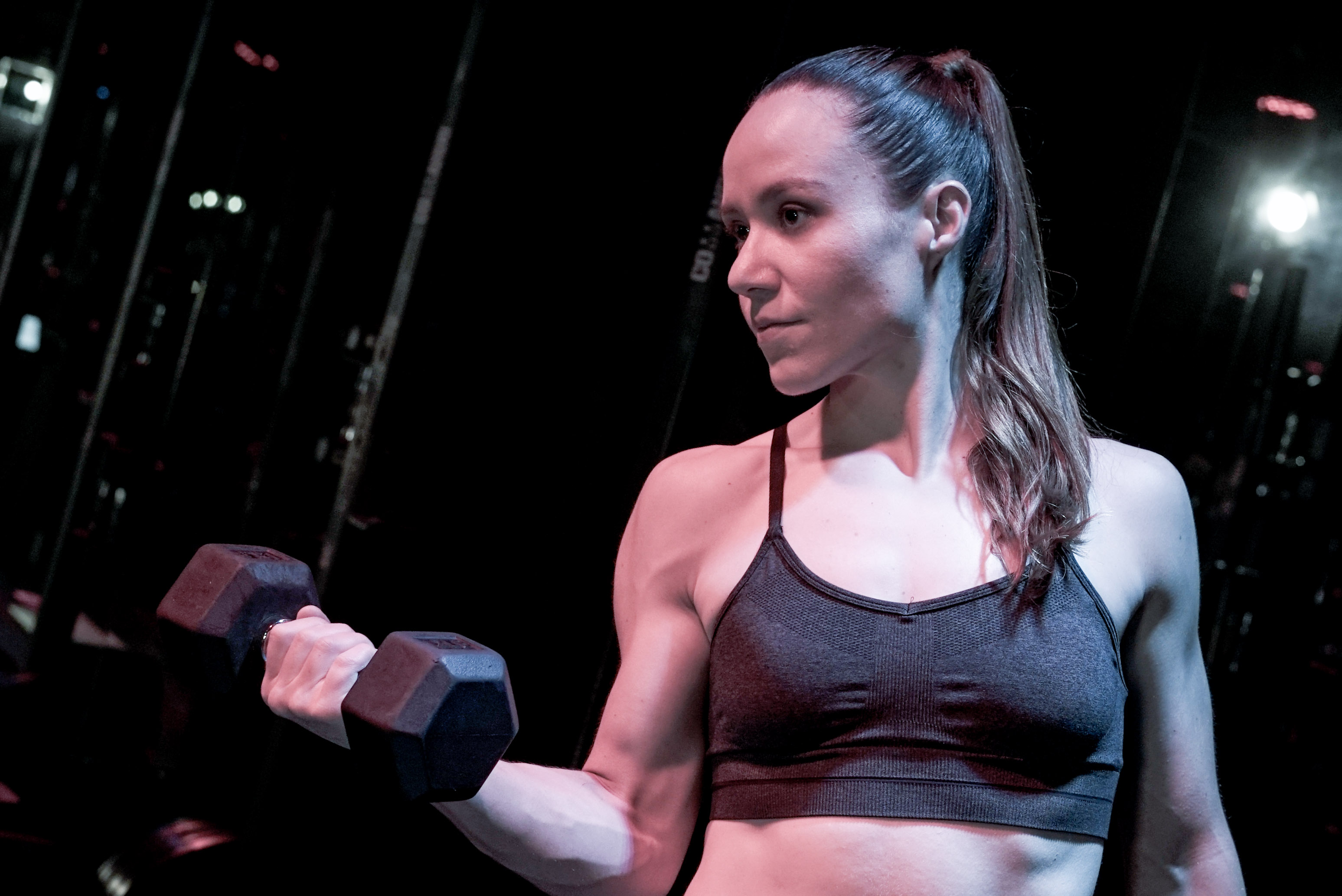 Jue 24/Sep 6:00AM UTC | Full Body Strength Combos con Andie