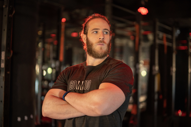 Bíceps, tríceps y hombros con Ricardo