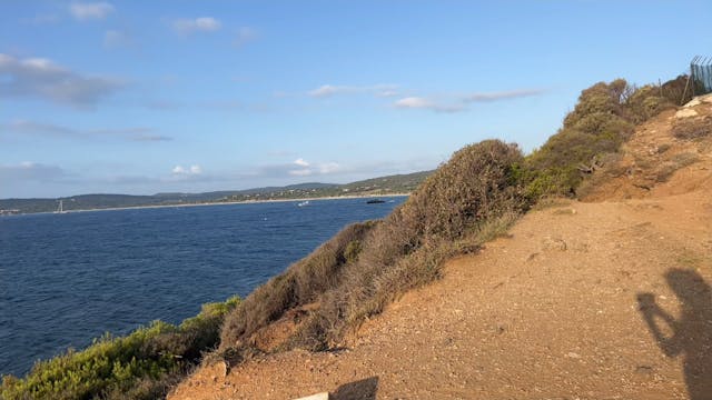 SAINT TROPEZ TOTAL BODY CARDIO + STRE...